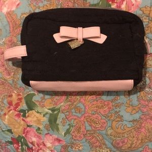 Makeup bag